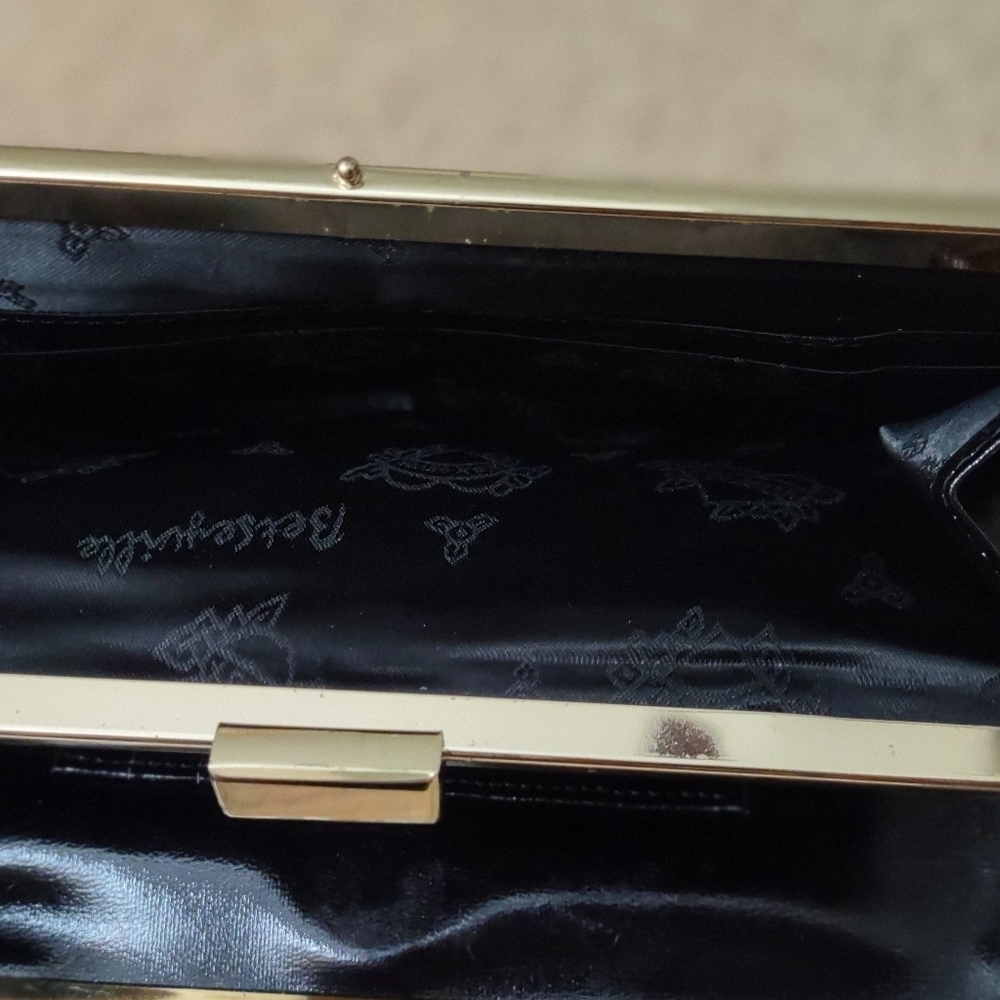 Betsey Johnson betsyville clutch - Picture 6 of 8